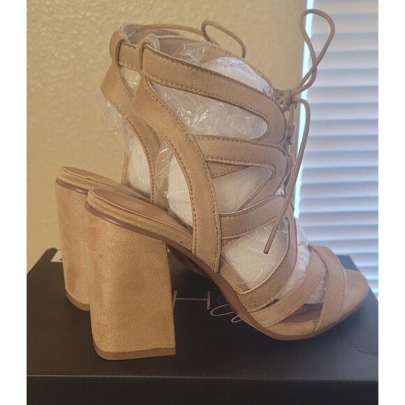 SOHO GIRLS LACE-UP SUEDE BLOCK SANDALS SIZE 8 NEW IN BOX - Picture 2 of 15